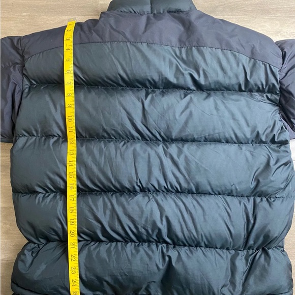 Mountain Hardwear Down Jacket - Picture 6 of 9